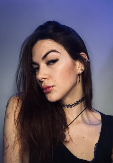 Paz, available for a friendly video call